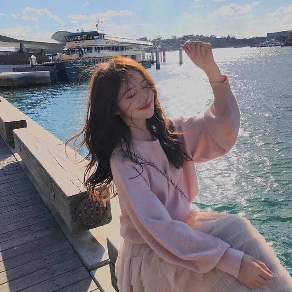 艾曼妞与罗丽妲